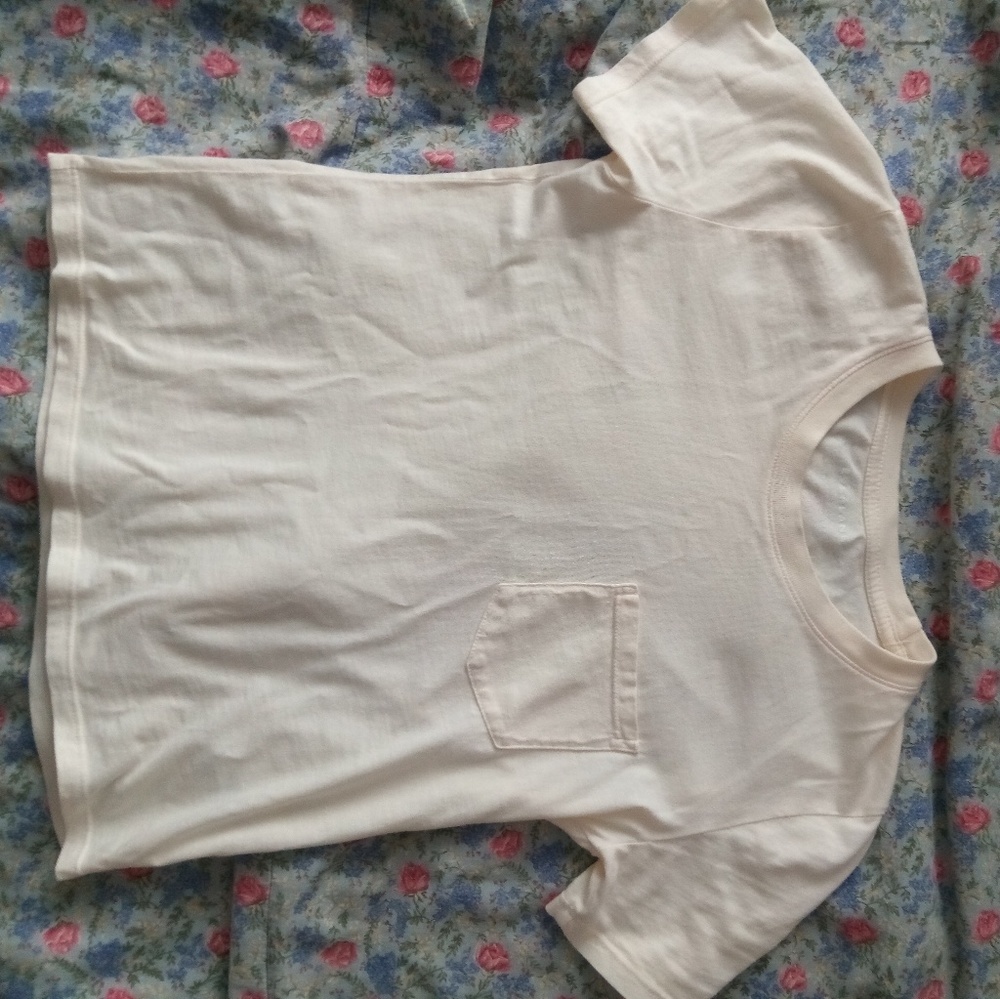 Everlane box cut pocket tee